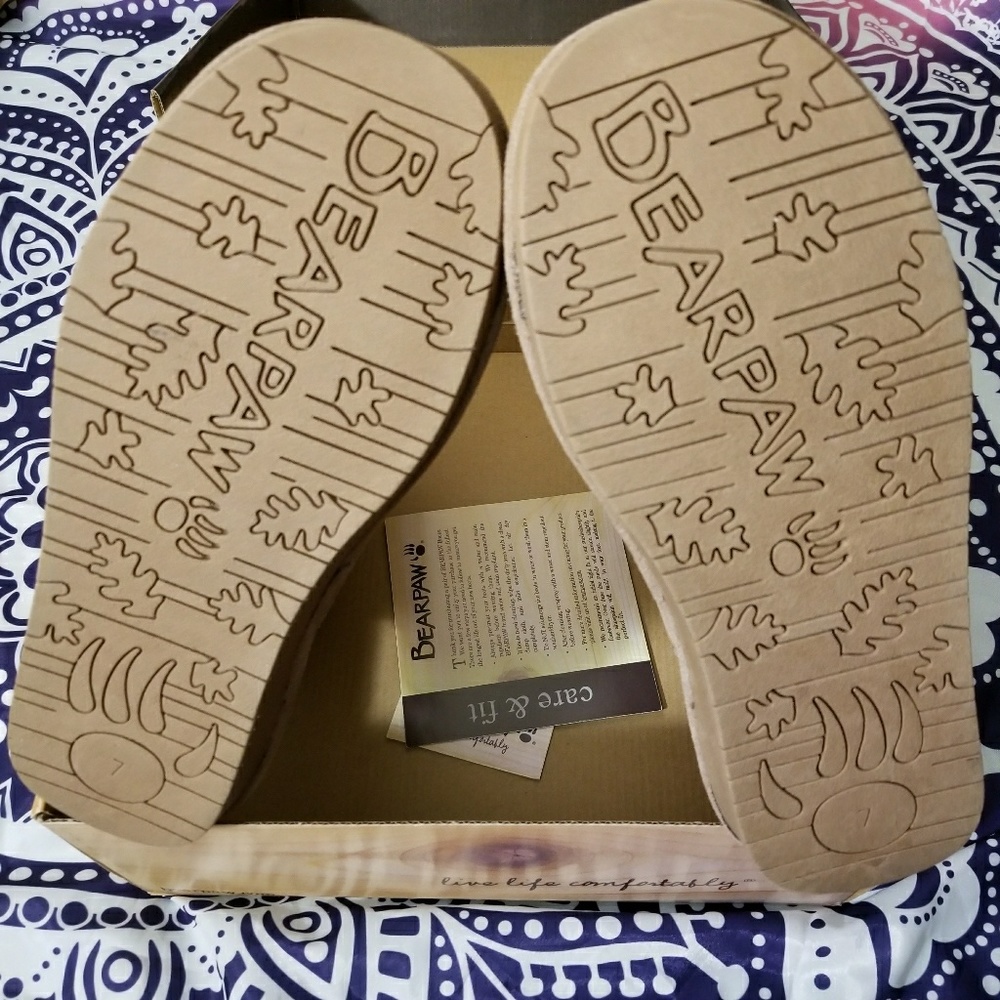 [Bearpaw] Suede Boots 7 - Picture 2 of 3